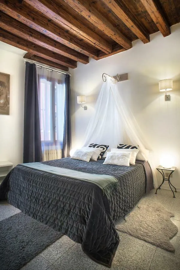 Terrazzina - Romantic Pied A Terre At The Heart Of Cannaregio District Wenecja Włochy
